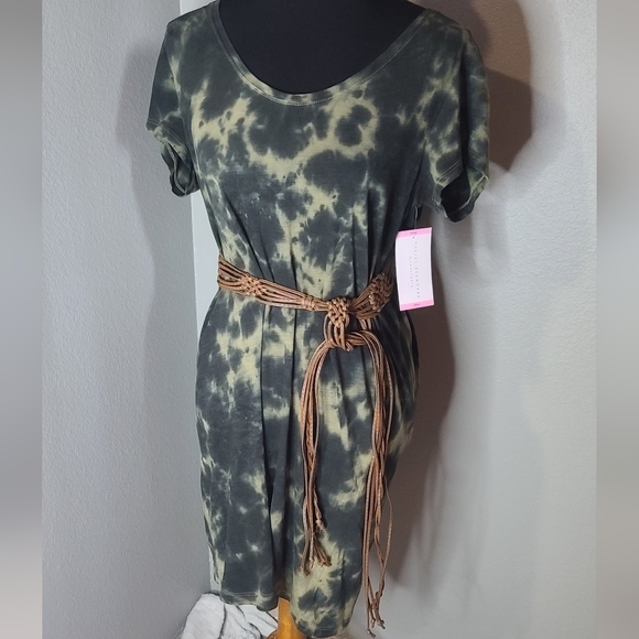 SOLD Women's Tie Dye T Shirt Tunic Dress by Sanctuary - Picture 2 of 8